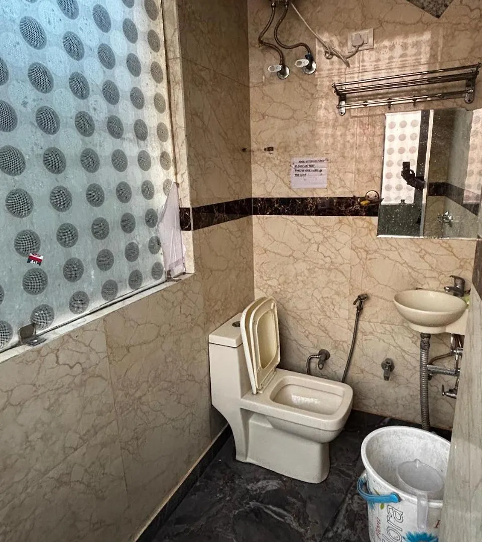 Akaash Cont I Couple Frendiy I Hari Nagar I New Delhi Hotel