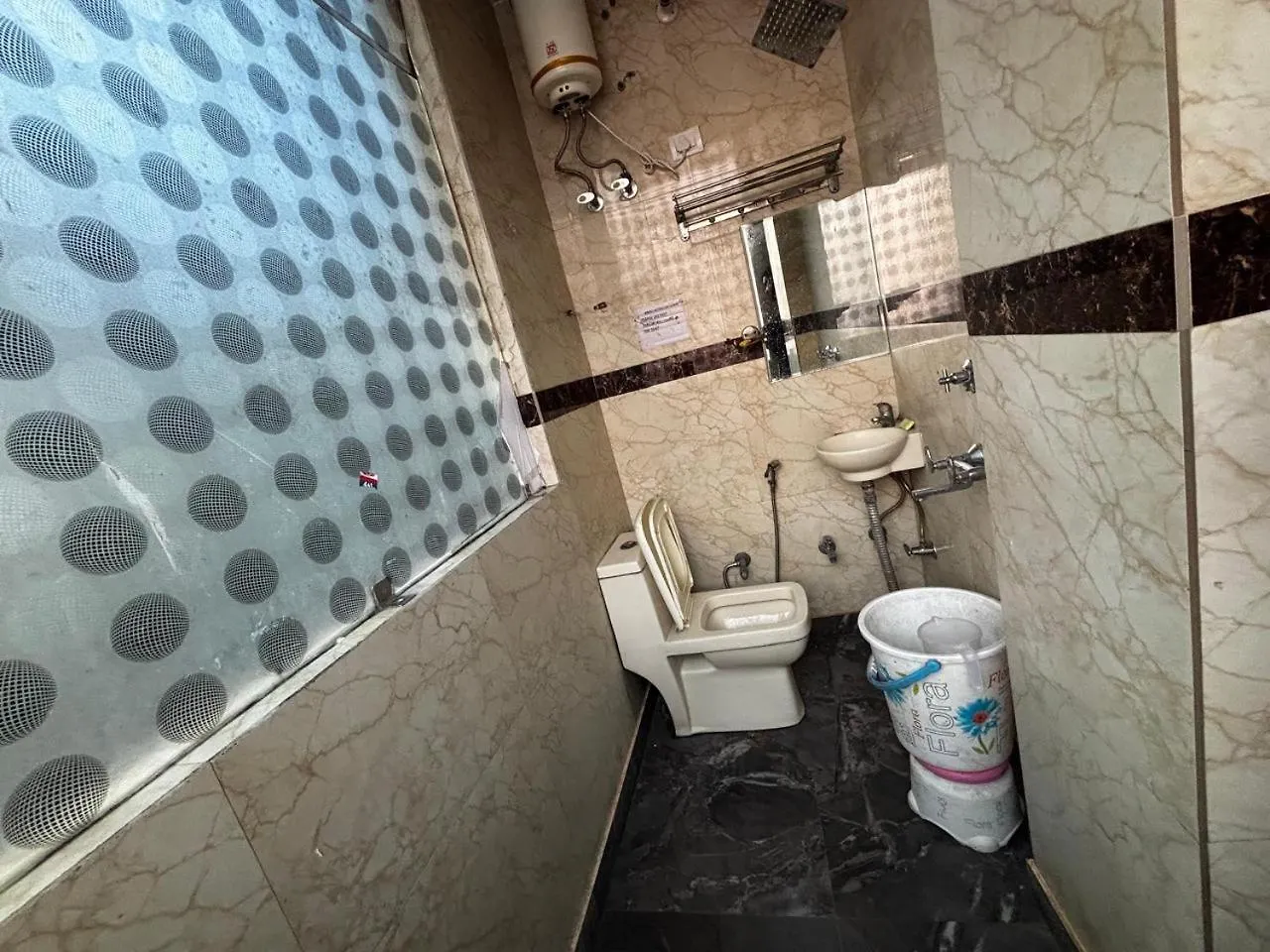 Akaash Cont I Couple Frendiy I Hari Nagar I New Delhi Hotel