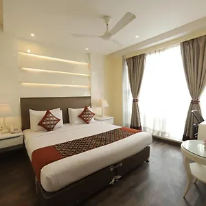 Hotel Picasso Prive Naraina Delhi - Couple Friendly Local Ids Accepted